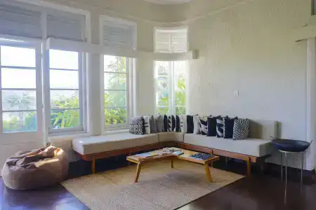 Castle Hill Bungalow - 10