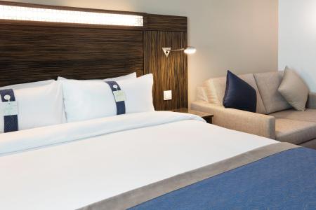 Holiday Inn Express Dubai Safa Park, an IHG - 6