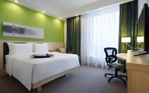 Hampton by Hilton Minsk City Centre  - 5