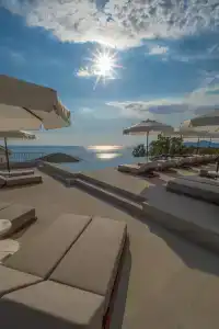 Vivid Blue Serenity Resort - 15