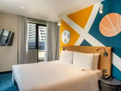 Ibis Styles - 66
