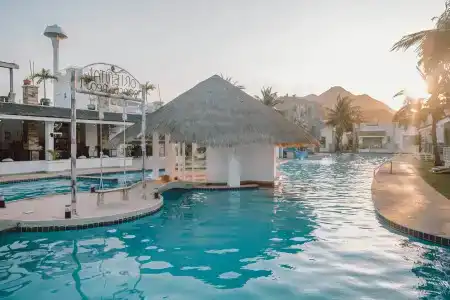 Oriental Beach Pearl - 7