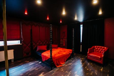 Room12 - 18
