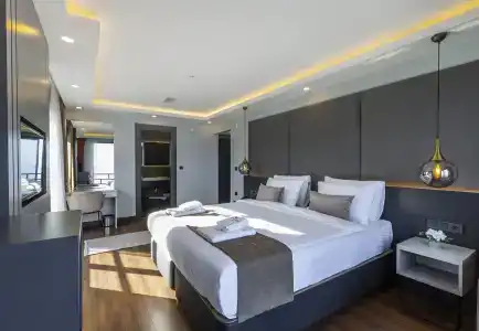 Santana Otel - 177