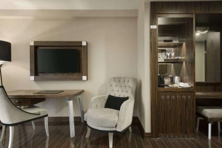 Ramada & Suites by Wyndham Istanbul Sisli - 2