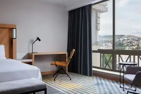Courtyard by Marriott Tbilisi - 26