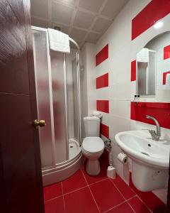 Red White - 18