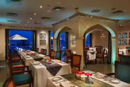 Crowne Plaza Muscat, An Ihg - 5