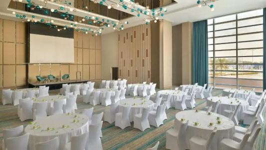Holiday Inn & Suites - Dubai Festival City Mall, An Ihg - 16