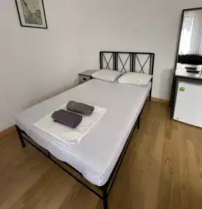 Komitas Avenue Guest House - 64