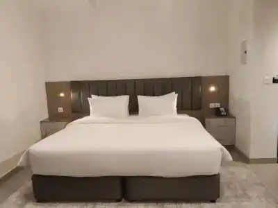 Best Western Plus Dubai Academic City - 36