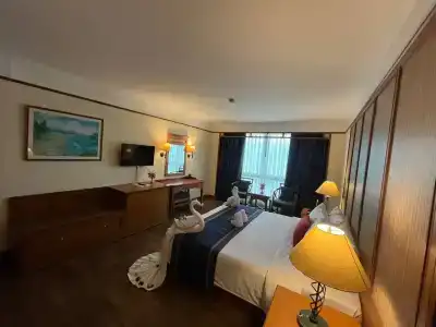 Cholchan Pattaya Beach Resort - Sha Extra Plus - 57