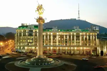 Courtyard by Marriott Tbilisi - 13