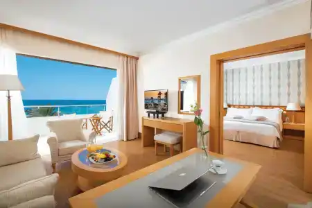 Constantinou Bros Pioneer Beach - 19
