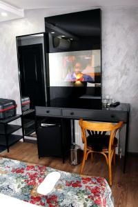 Istanbul Fair - 107