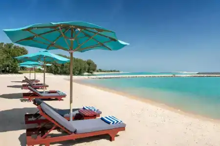 The Ritz-Carlton, - 4