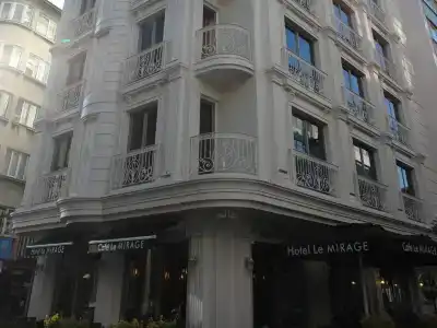Le Mirage - 11