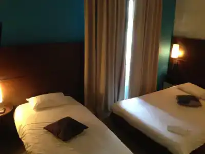 Hôtel des Ambassadeurs - 49