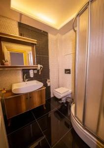Royal Garden Suite - 23