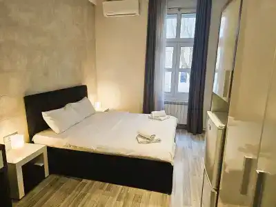 Central Park Residence - 10