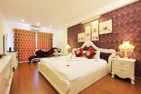 Splendid Star Boutique - 120