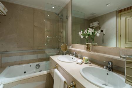 Relais & Châteaux Orfila - 27