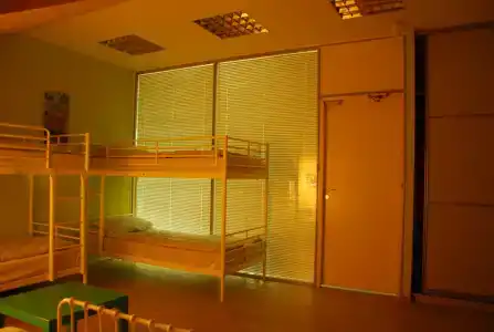 Роял Хостел 905 - 76