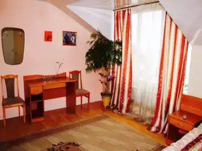 Фаворит - 16