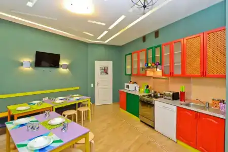 Hostel City 812 - 0