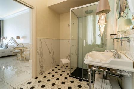 The Moon Boutique & Spa - 60