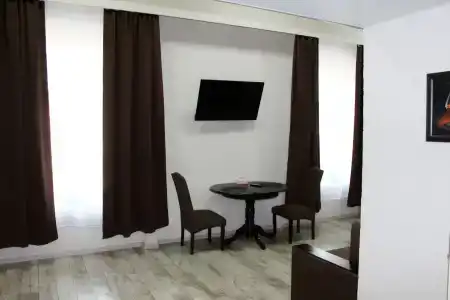 ArtHotel - 1