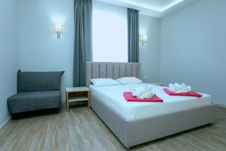RedHouse - 121