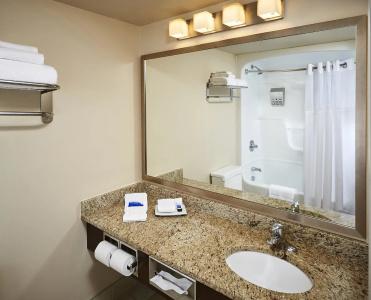 Best Western Plus Guildwood Inn - 48