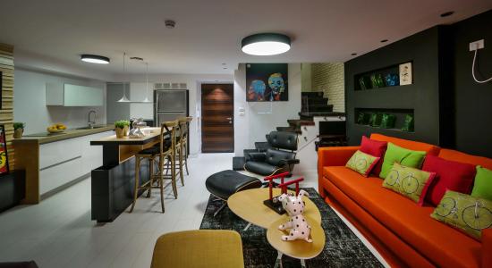 21st Floor - 64