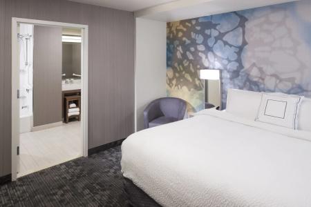 Courtyard by Marriott Alliance Town Center - 56