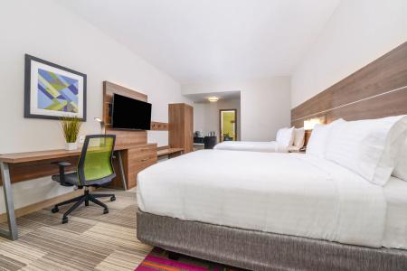 Holiday Inn Express & Suites - St. Petersburg - Madeira Beach, an IHG - 58