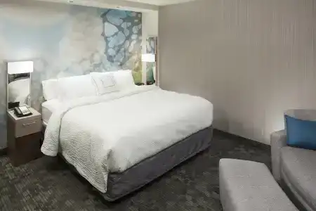 Courtyard by Marriott Alliance Town Center - 41