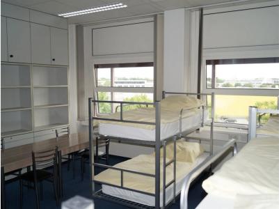Low Budget Hostel - 19