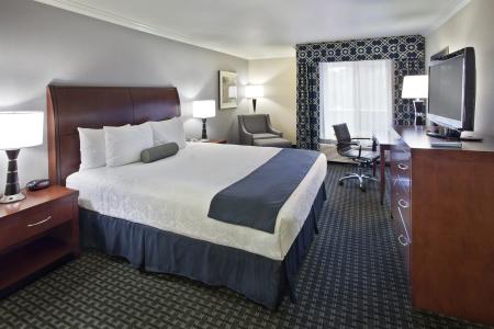 Best Western Plus Marina Shores - 53