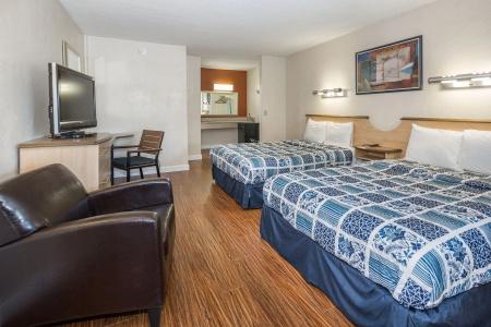 Fairfield Inn and Suites by Marriott Airport - 21
