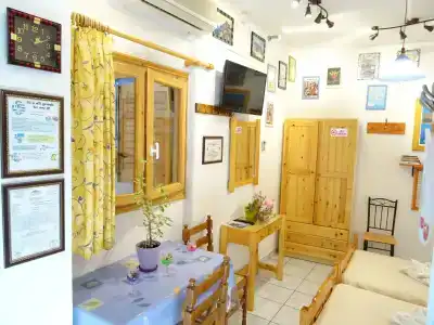 Kontaratos Studios & - 2
