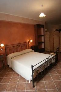 Sikania Suite - 49