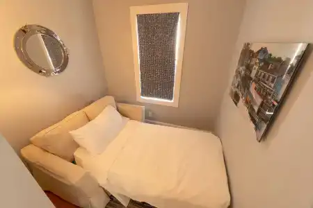 Town & Tide Inn - 25