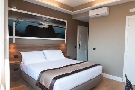 7th Floor Suite - 117