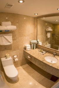 DoubleTree by Hilton Grand Biscayne Bay - 67