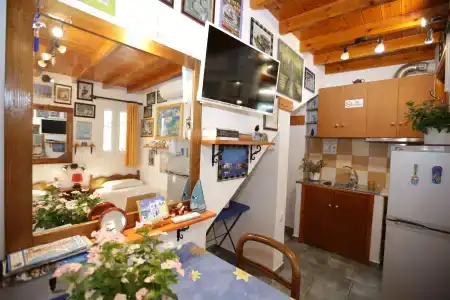 Kontaratos Studios & - 18
