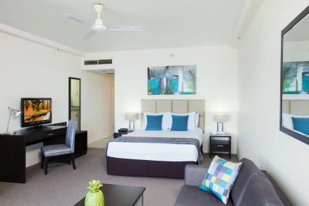 Rydges Esplanade - 73