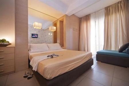 Le Rose Suite - 120