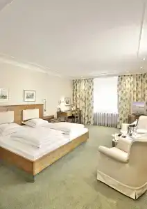 Bayerischer Hof - 59