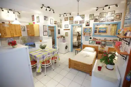 Kontaratos Studios & - 19